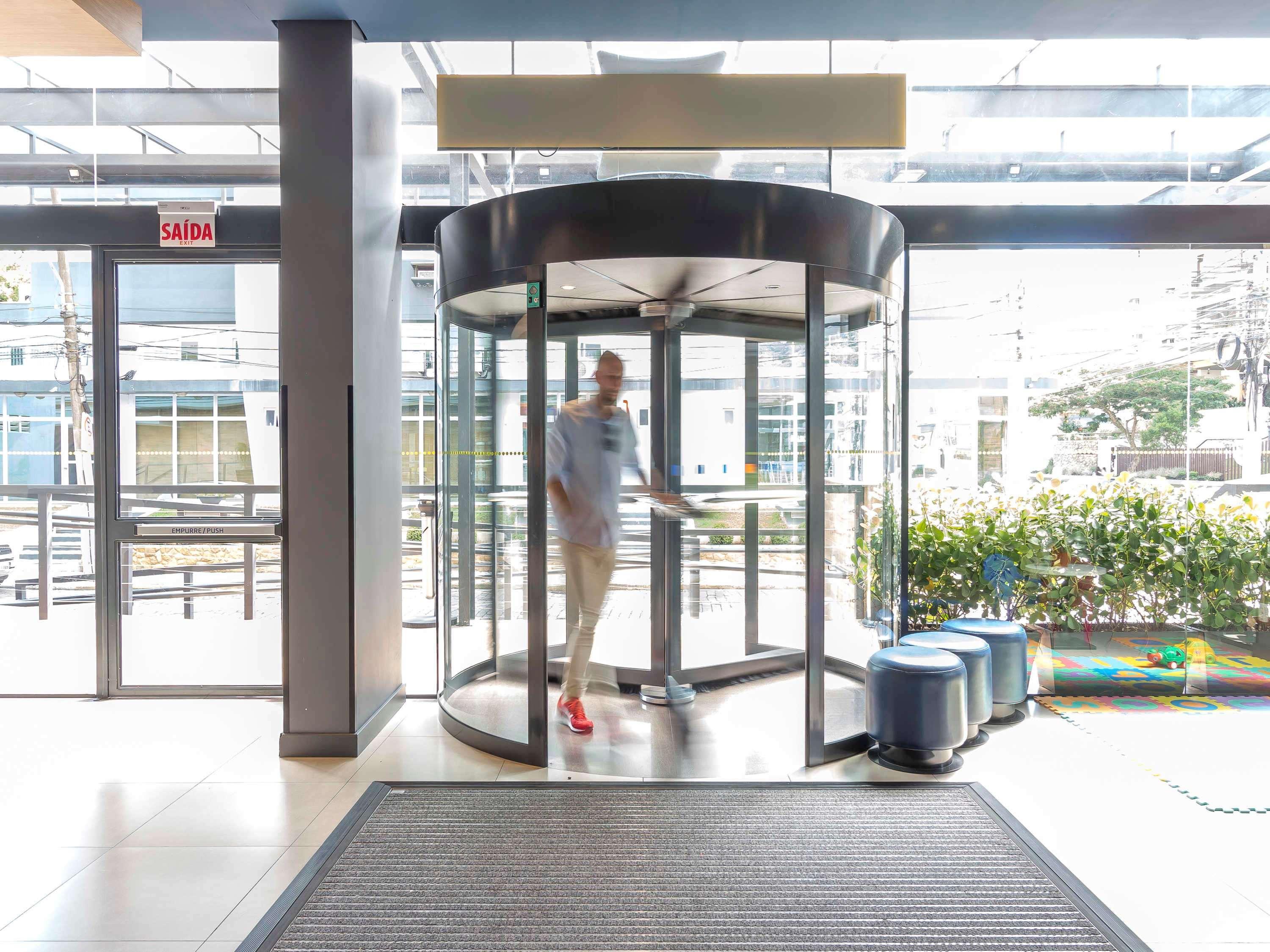 Ibis Budget Блуменау Экстерьер фото